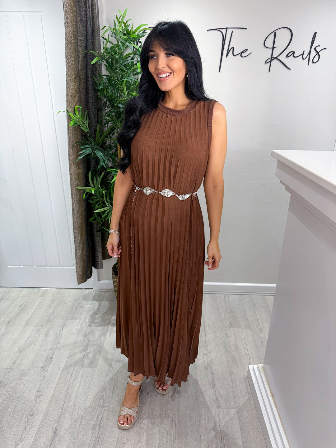Anya Pleated Dress - Chocolate