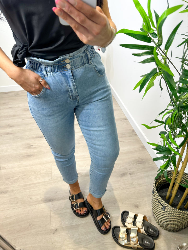 Paper Bag G Smack Mom Jeans - Light Wash