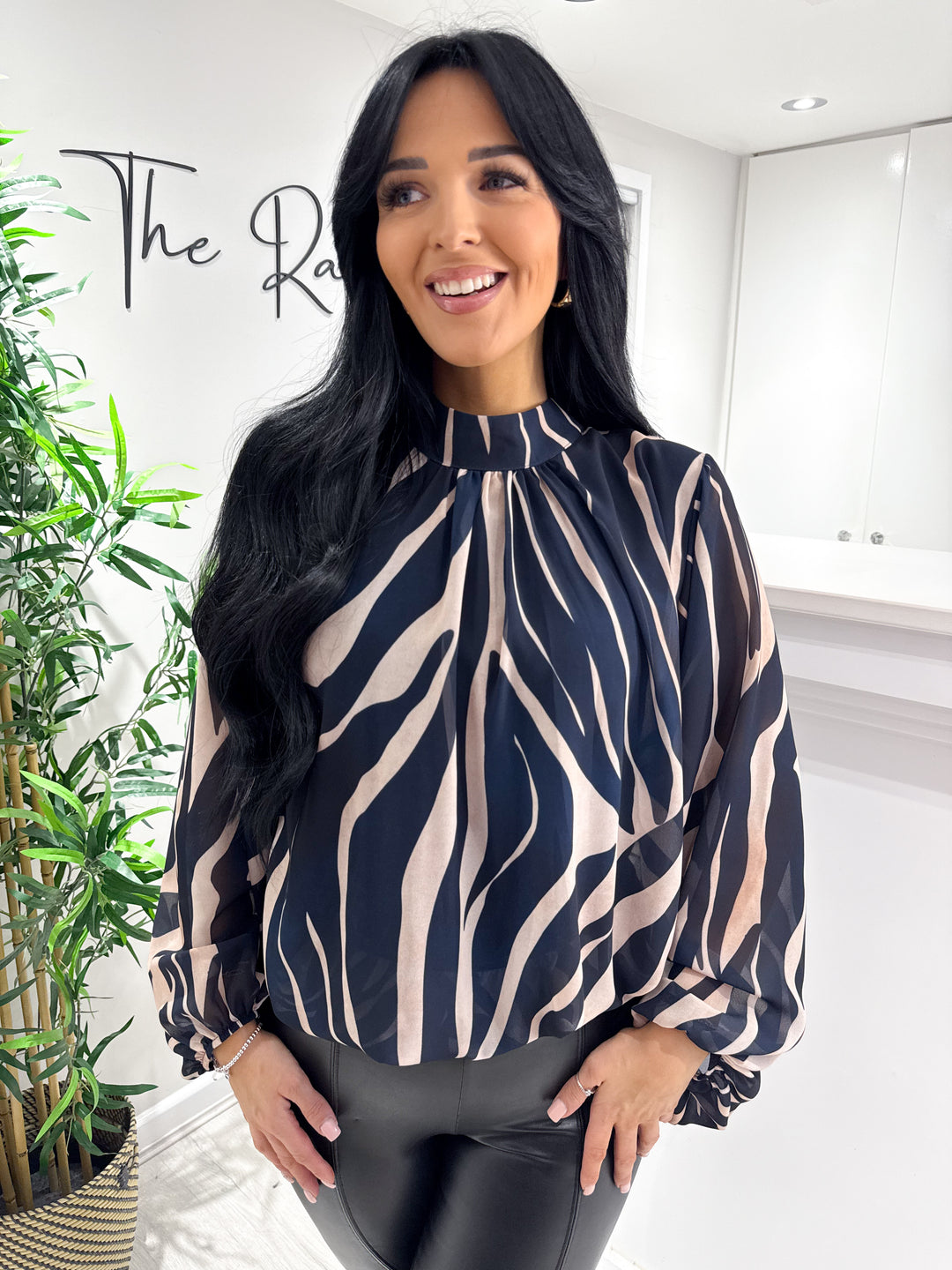 Tiger Bubble Hem Top - Navy