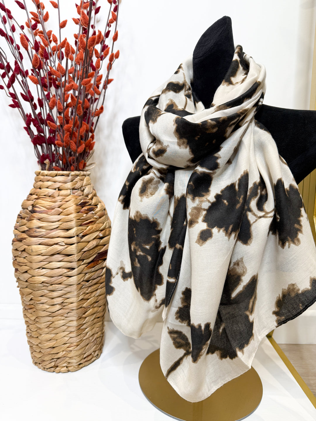 Leaf Scarf - Beige