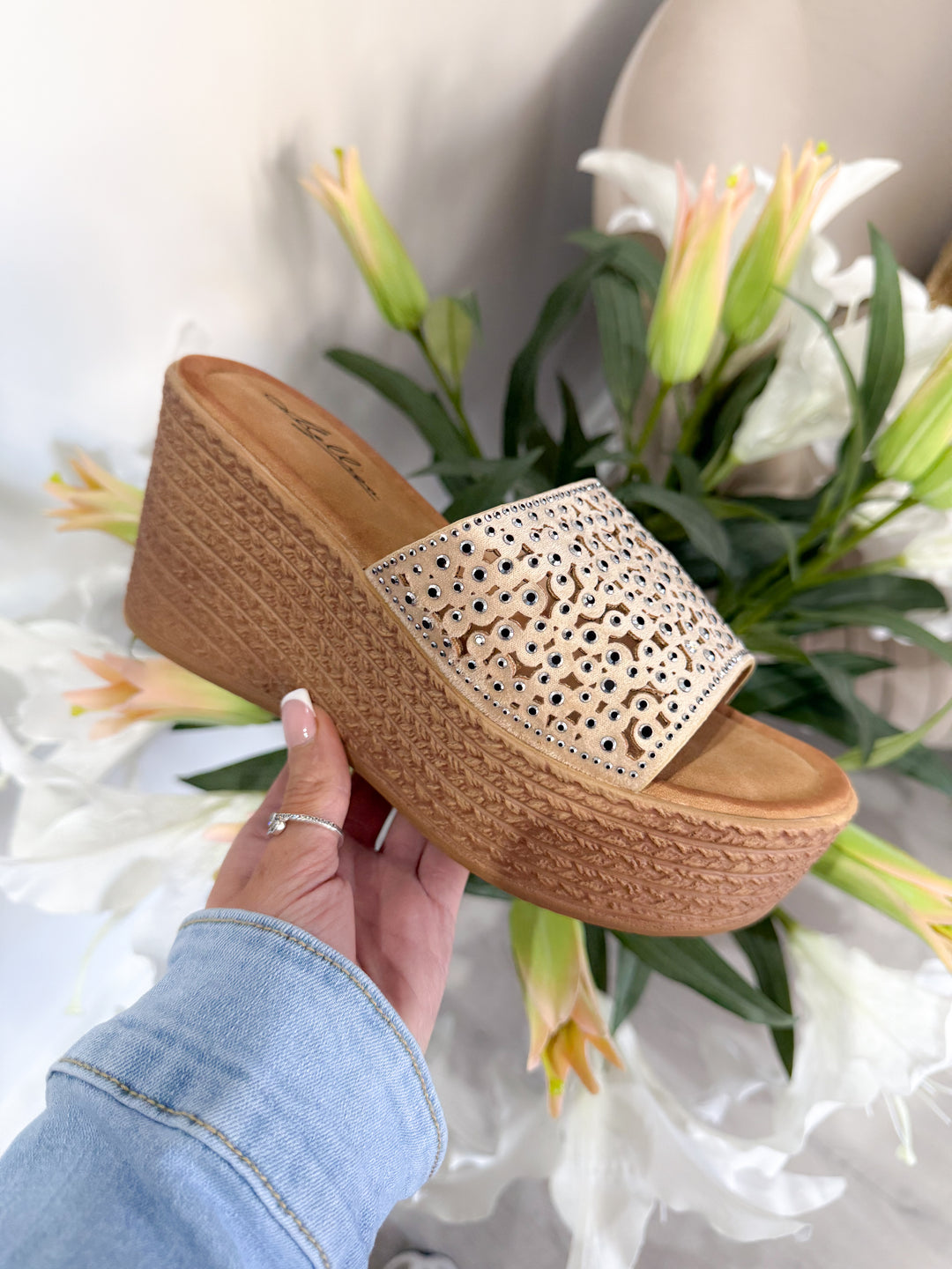 Barley Wedge Sandals - Beige