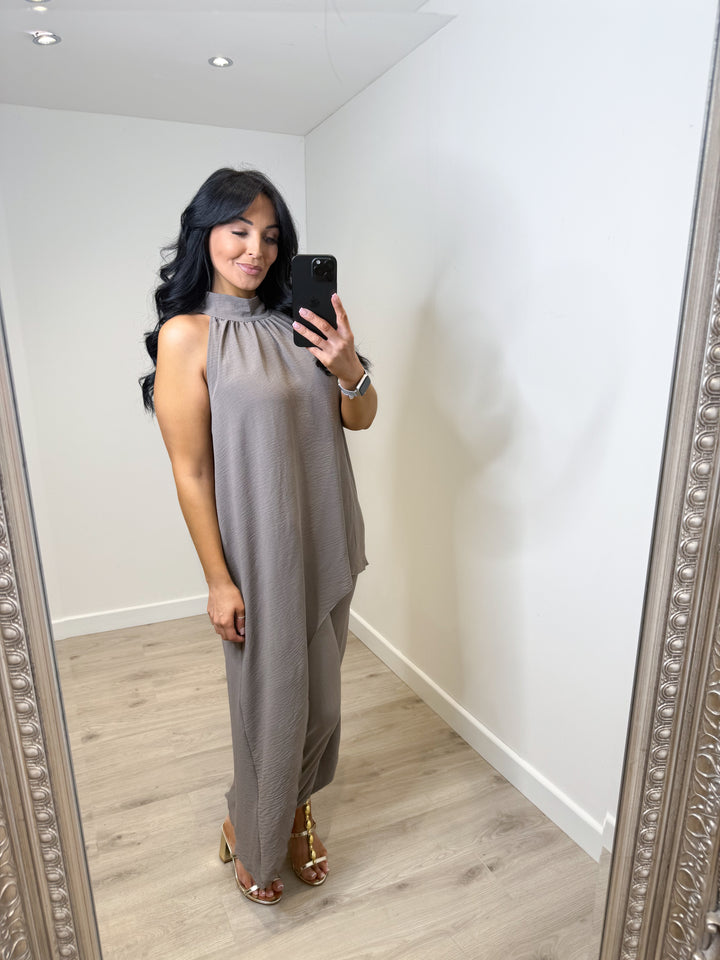 Neville 2 Piece - Mocha