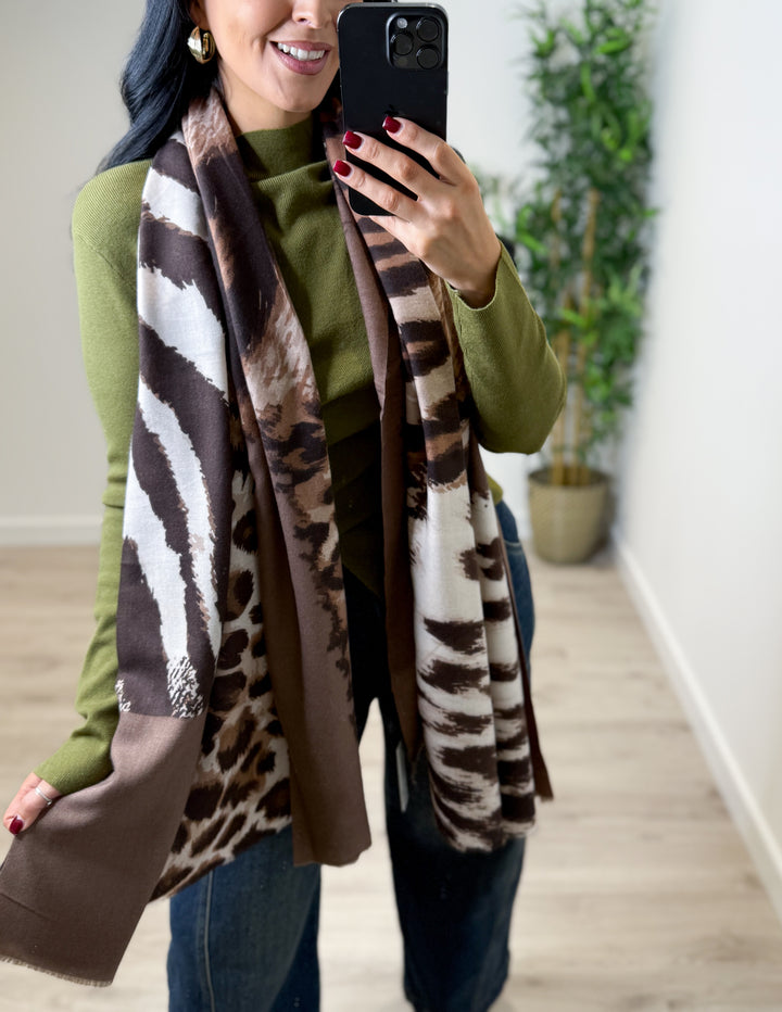 Soft Leopard Scarf