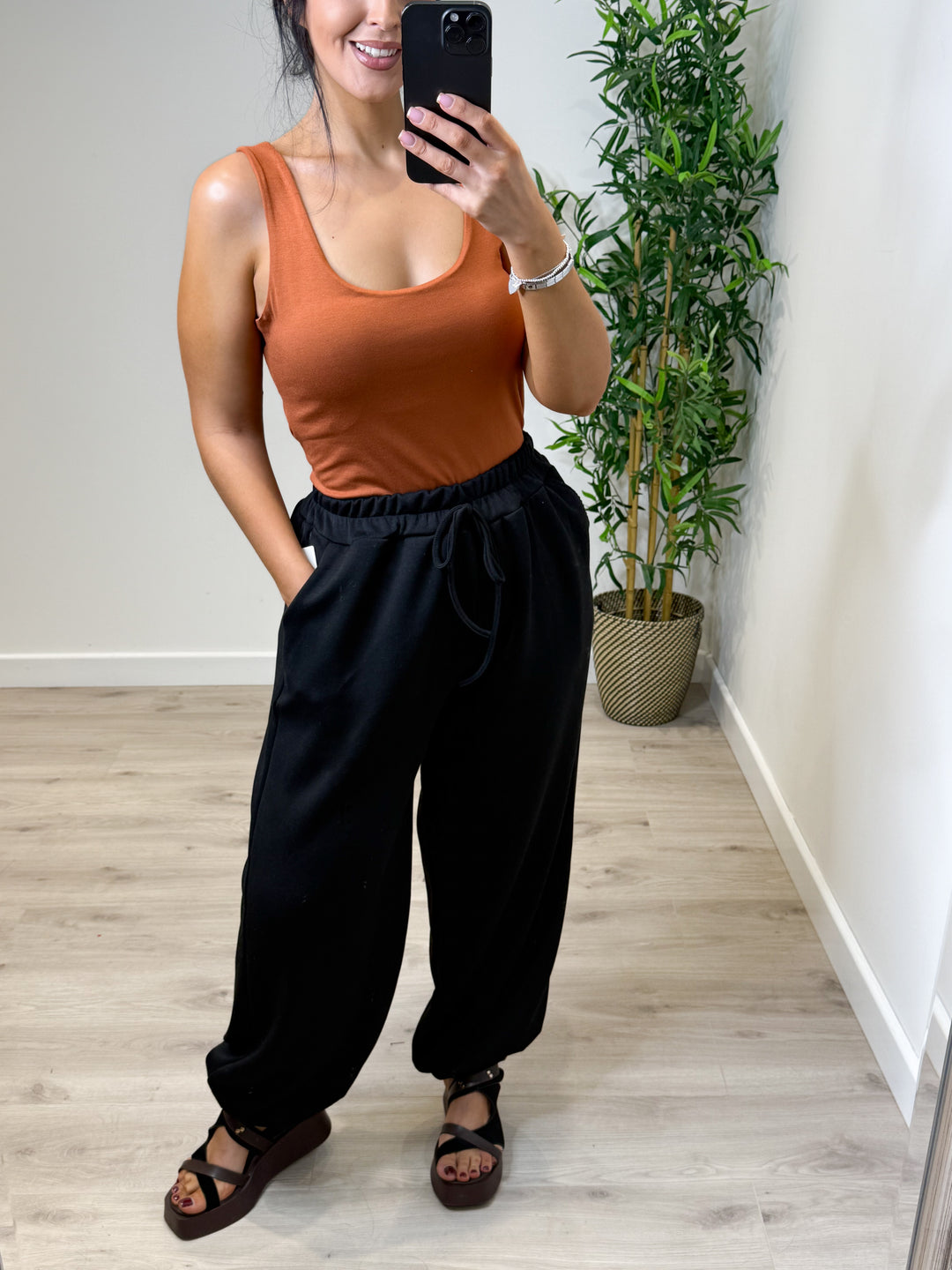 Balloon Joggers - Black