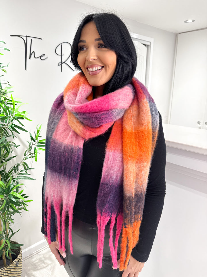 Checked Chunky Wool Scarf - Pink