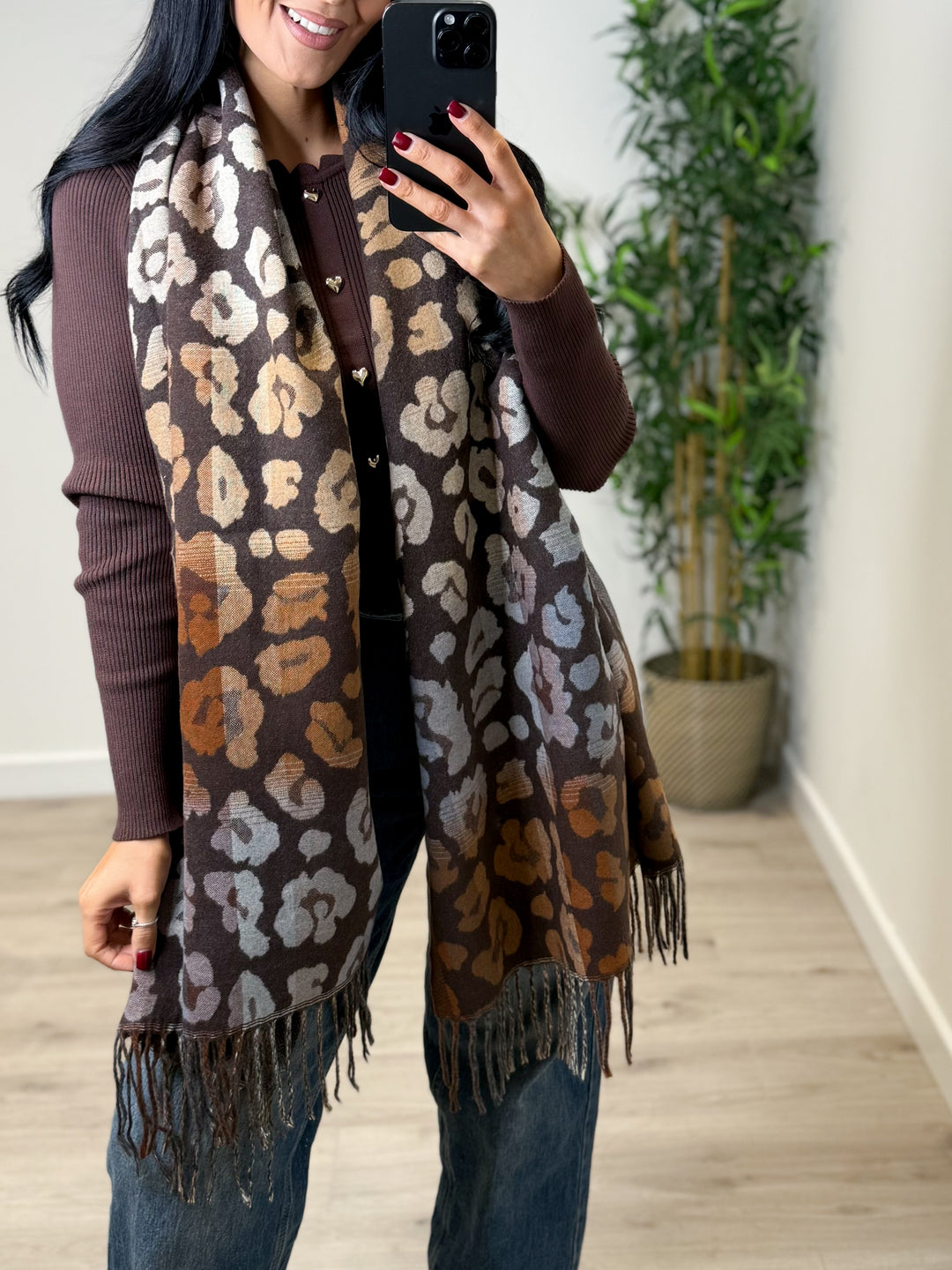 Aspen Leopard Scarf - Chocolate